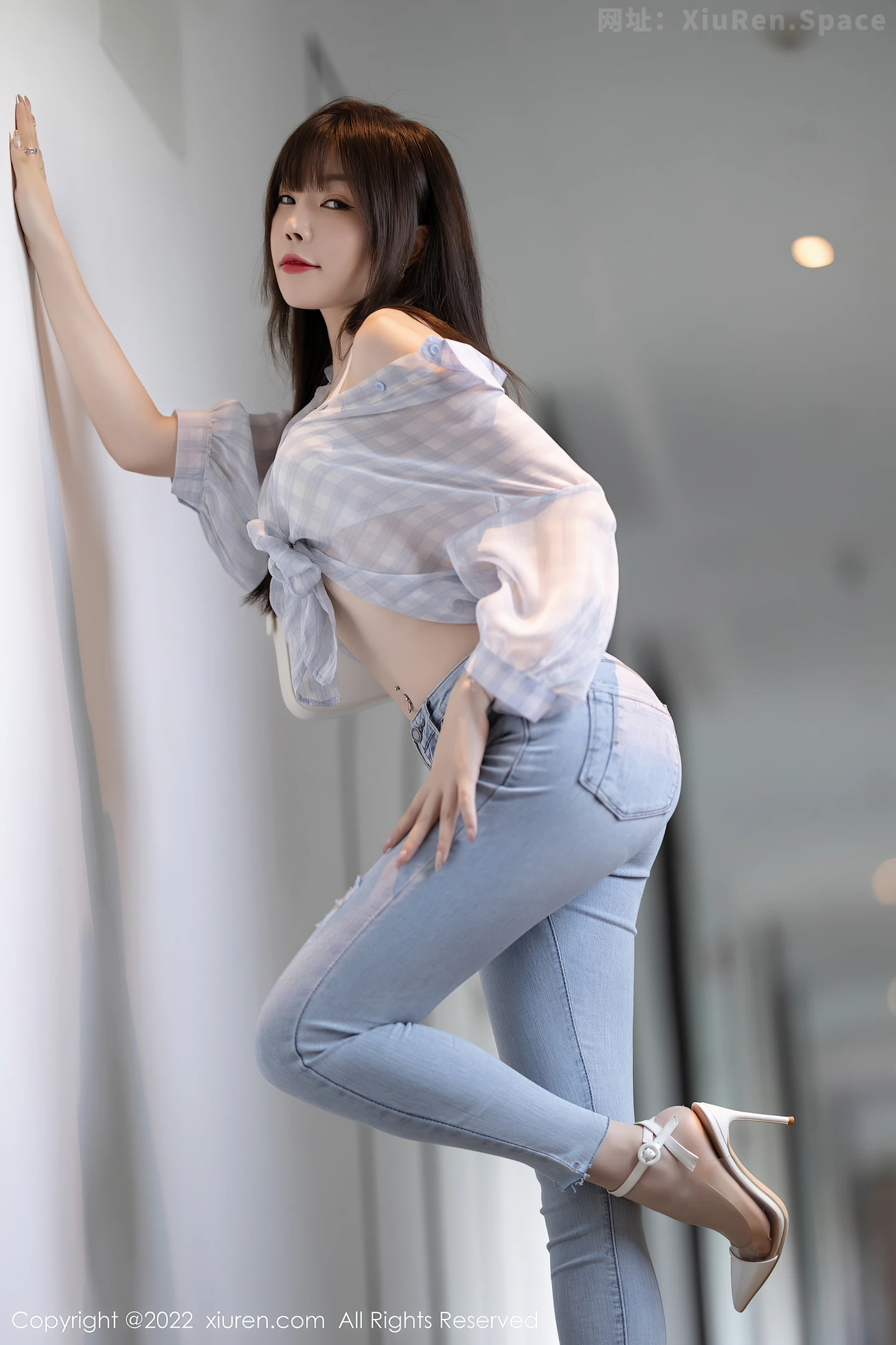 图片[5]-[XiuRen秀人网]VOL.4976 女神芝芝Booty轻透浅色格子衣配牛仔裤半脱露超薄肉丝诱惑写真110P-秀人网官方网站